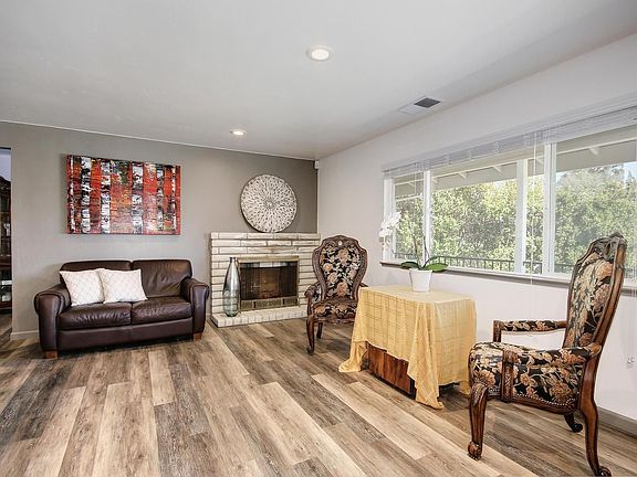 5th image of 4354 Plantation Dr