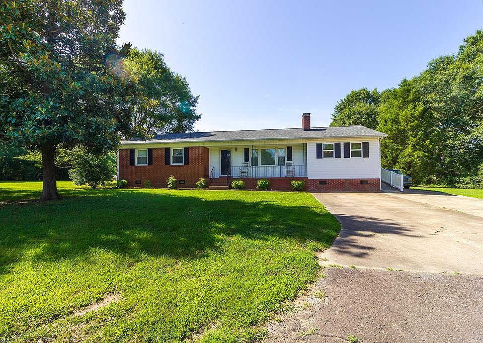 1st image of 106 Woodside Dr