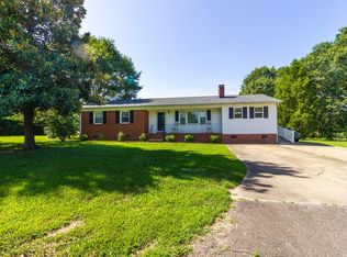 106 Woodside Dr, Grover, NC 28073