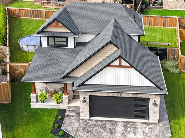 29 Harlequin Ct, Saint Thomas, ON N5R 0L5