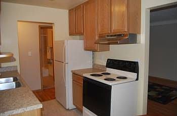 2nd image of 1720 Norfolk Ave APT 17