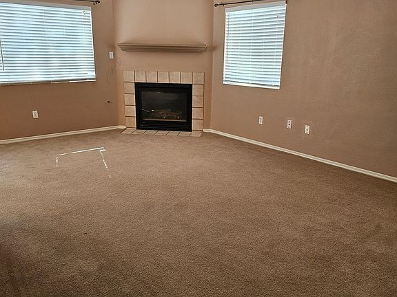 4th image of 408 Leeward Dr NW