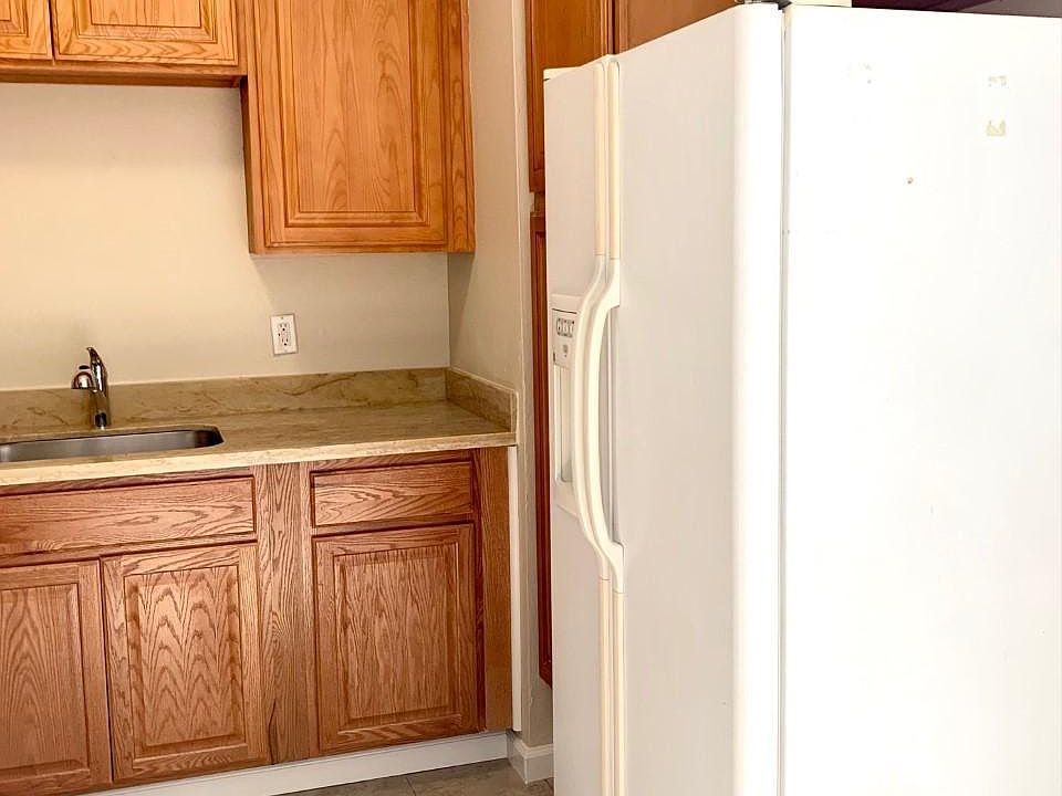 1st image of 480 Page St APT B