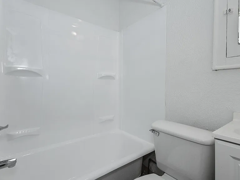 Palisade Apartments — Photo 48