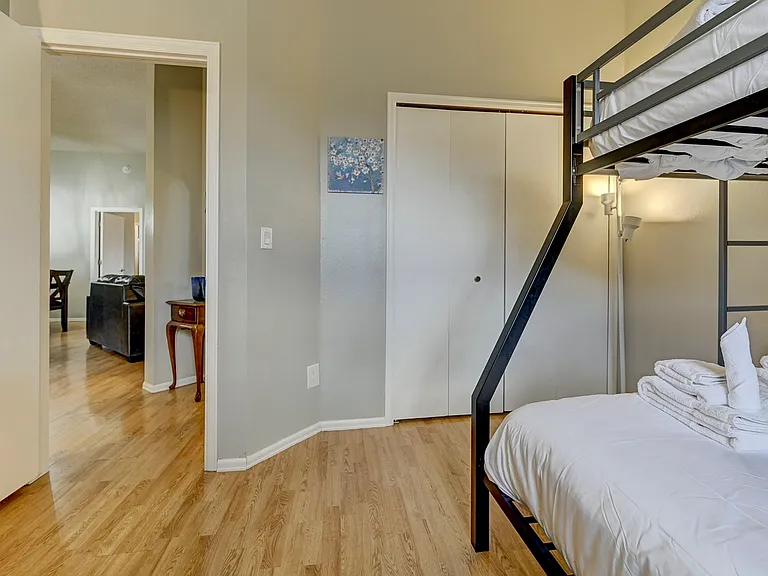 2908 Camino Cielo Ct — Photo 11