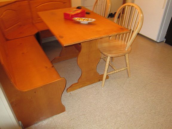 Eat In Kitchen Corner Unit