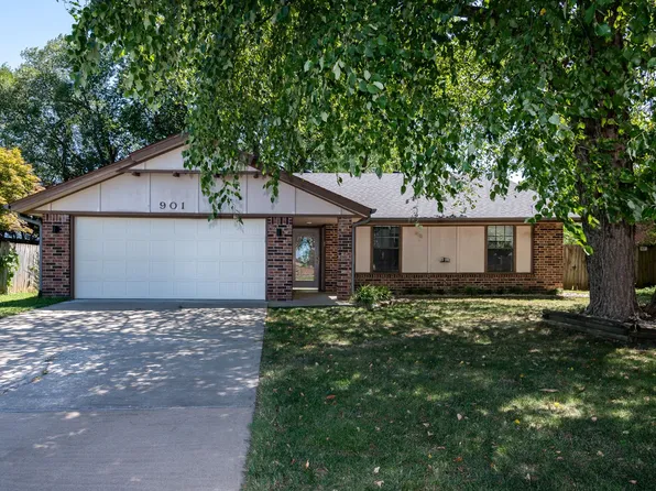 901 S 22nd St, Rogers, AR 72758