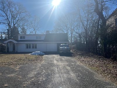 40 Aster Avenue, Holtsville, NY, 11742