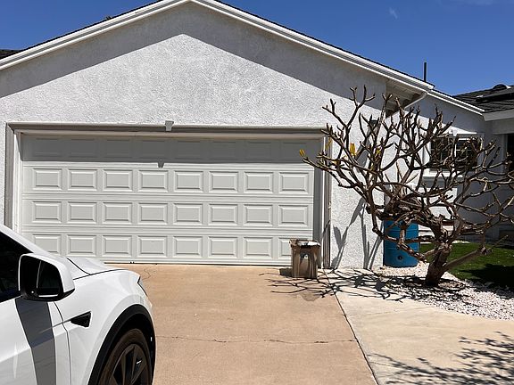 5th image of 12551 Lambert Cir