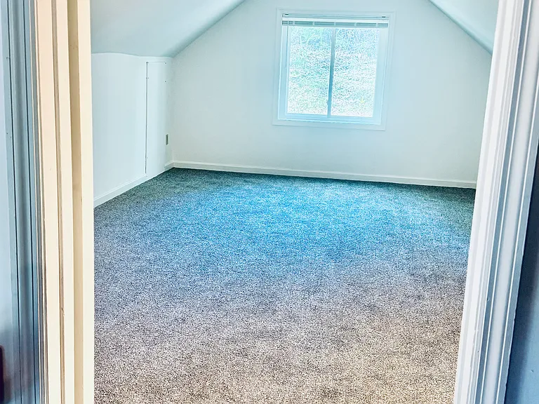 Upstairs bedroom
