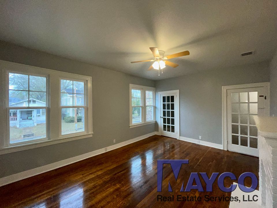 1st image of 243 Dalzell St