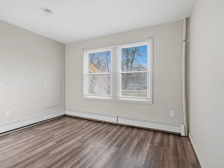 120 Orchard St — Photo 10