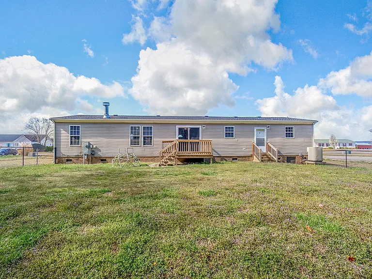 122 Lisas Way — Photo 13