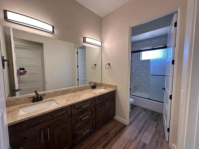 7305 Hapsburg Rd NE — Photo 7