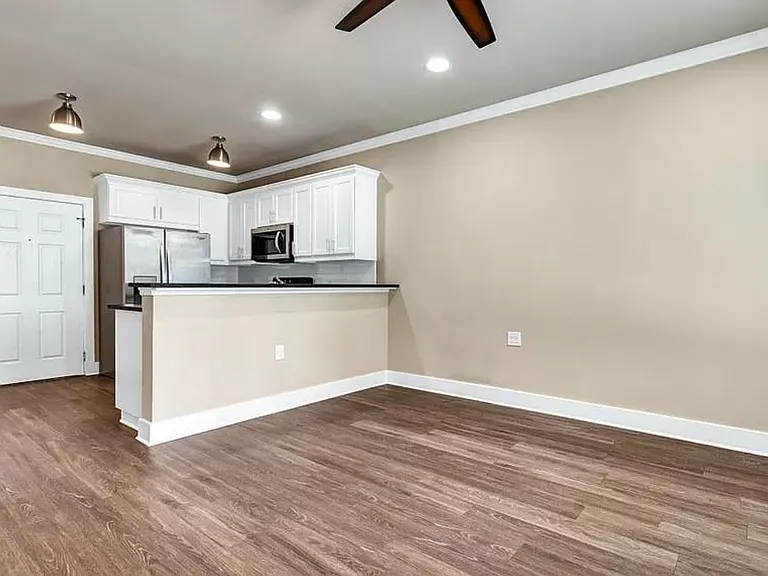 602 Cherry St — Photo 4