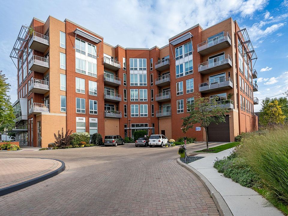 1st image of 4814 N Clark St APT 201