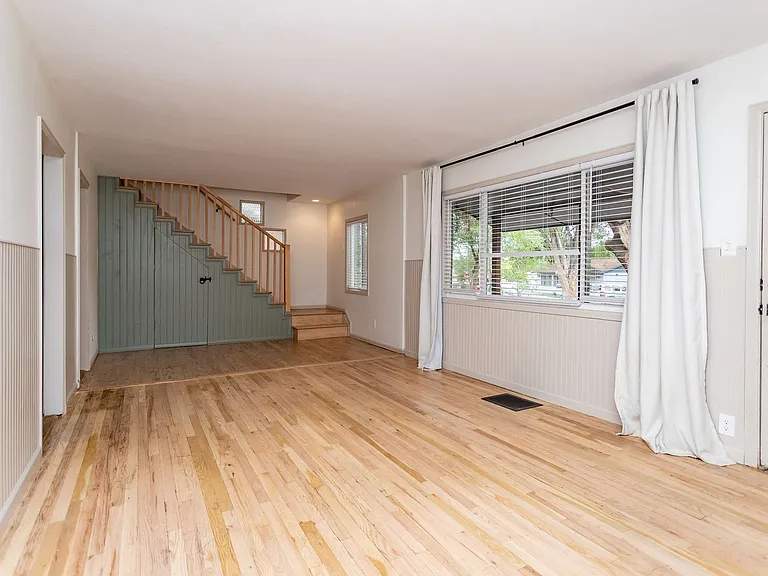1005 Norwood Ave — Photo 8