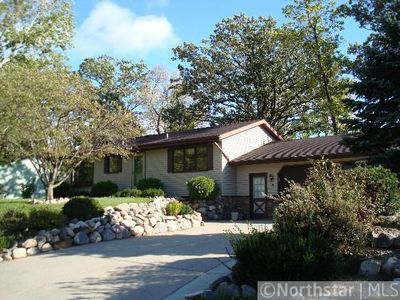 95 Knollwood St W, Annandale, MN, 55302