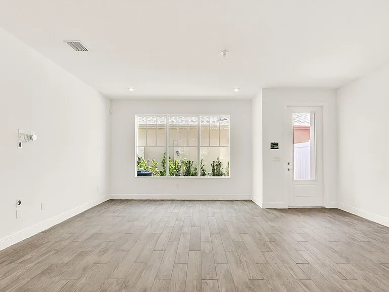 7808 SW Cline St — Photo 15
