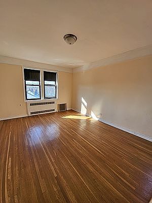 4th image of 2320 Kings Hwy #4D
