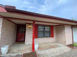 2313 Yorkshire St, Denton, TX 76209