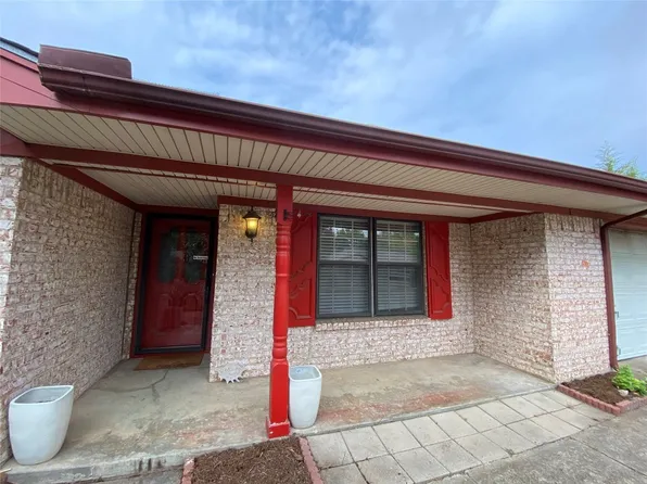 2313 Yorkshire St, Denton, TX 76209