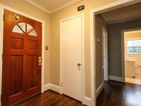 2nd image of 170 Bailey Ave