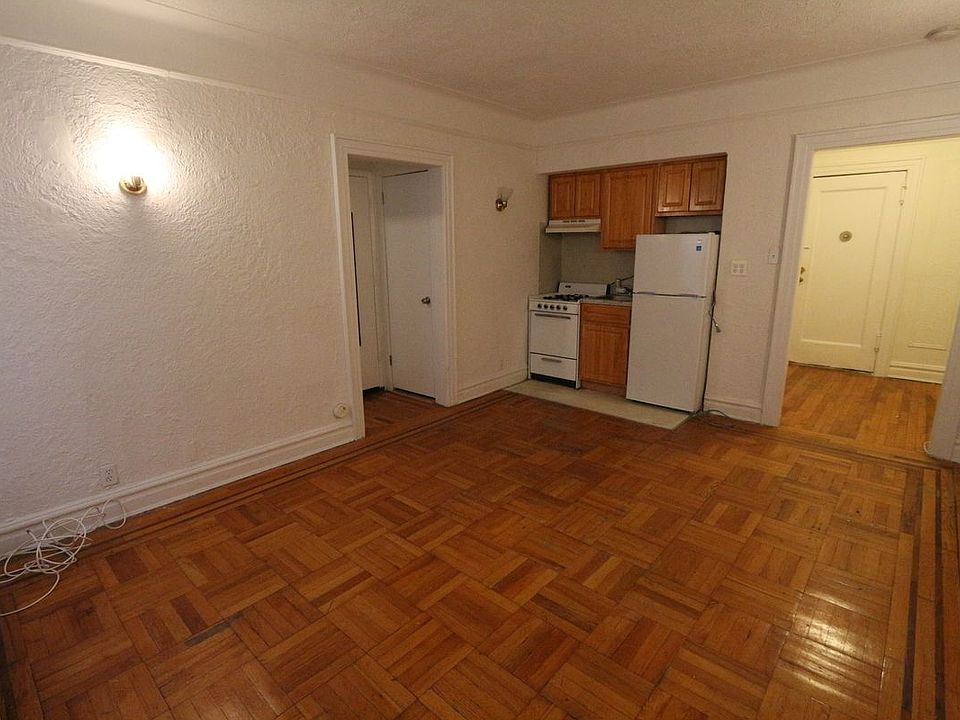 1st image of 902 72nd St APT 1B
