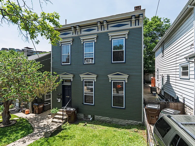 929 Western Ave #2 — Photo 15