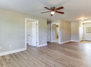136 Brookside Ln #G, South Hill, VA 23970