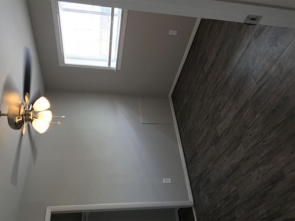 2nd image of 1810 N Fitzhugh Ave APT 203