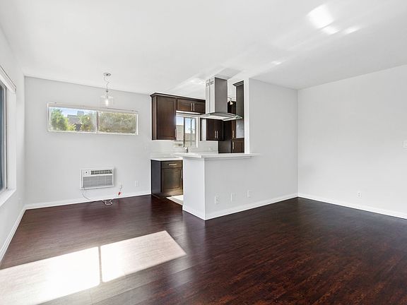 4th image of 10203 Tabor St #2