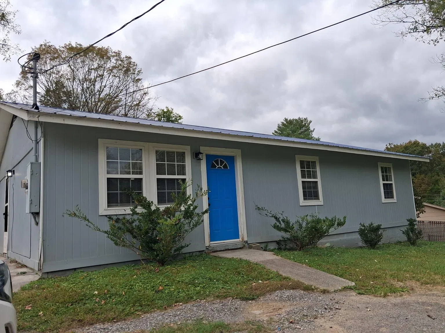 3 bed, 1.5 bath, 1008 sqft, $1,795 — Photo 3