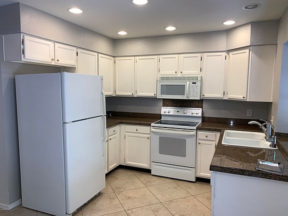 5th image of 4901 E Kelton Ln Unit 1056