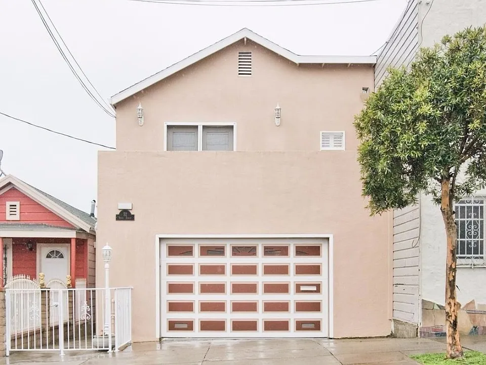 52 Vesta St