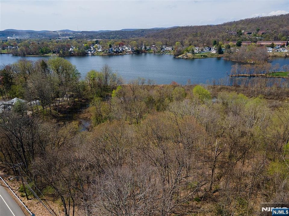 2nd image of Terhune Dr