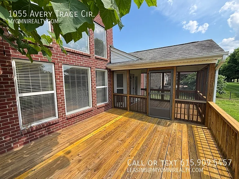 1055 Avery Trace Cir — Photo 39