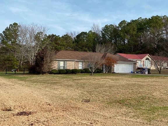 3rd image of 197 Brook Wind Dr