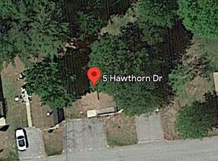 5 Hawthorn Dr, Norway, ME 04268