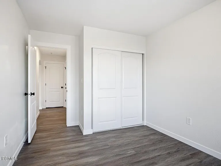 1716 W Fox Bay Dr #H204 — Photo 18