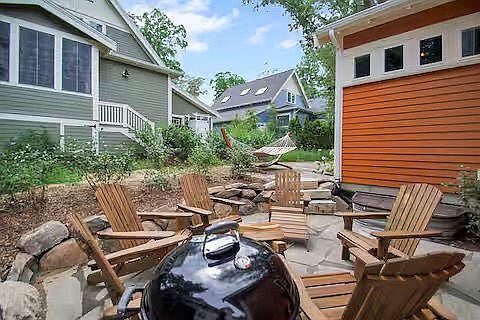 5th image of 311 E Mechanic St #17