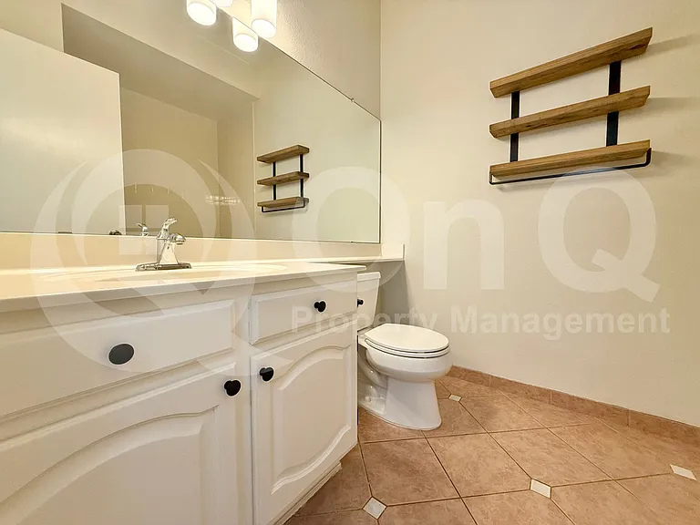 10944 N 117th Pl — Photo 18