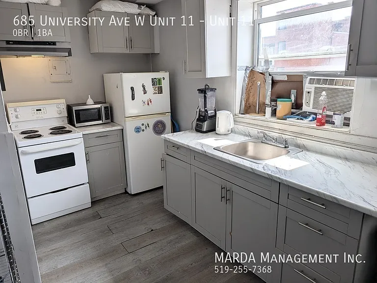 685 University Ave W #11 — Photo 6