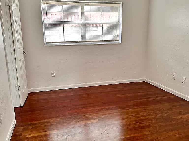 Second bedroom with full size bathroom