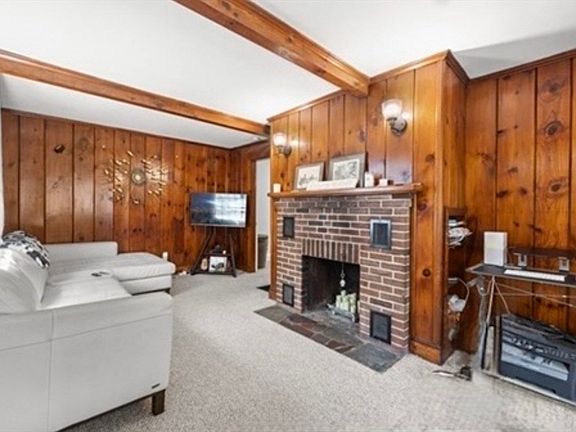 3rd image of 435A Walpole St #A