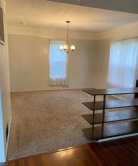 dining room from entry
