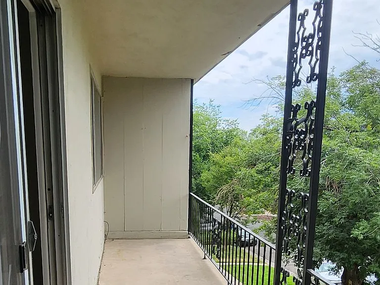 Welcome to Fountain View! — Photo 35