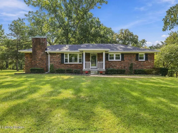 1800 Ironwood Rd, La Grange, KY 40031
