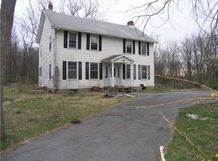 101 Silver Stream Rd, New Windsor, NY 12553