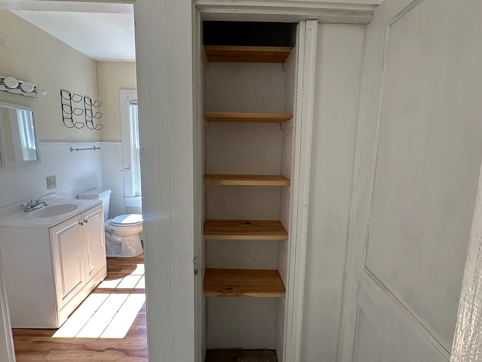 2 bed, 860 sqft, $1,800 — Photo 1